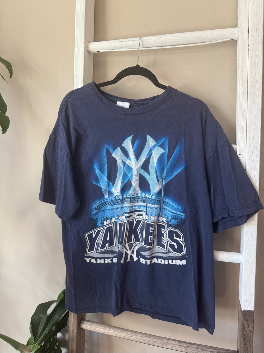 Vintage New York Yankees Navy Graphic Short Sleeve Tee